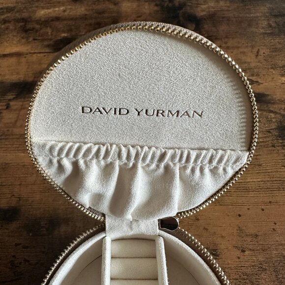 NEW David Yurman Tan Leather Round Jewelry Organizer RARE - Picture 4 of 6